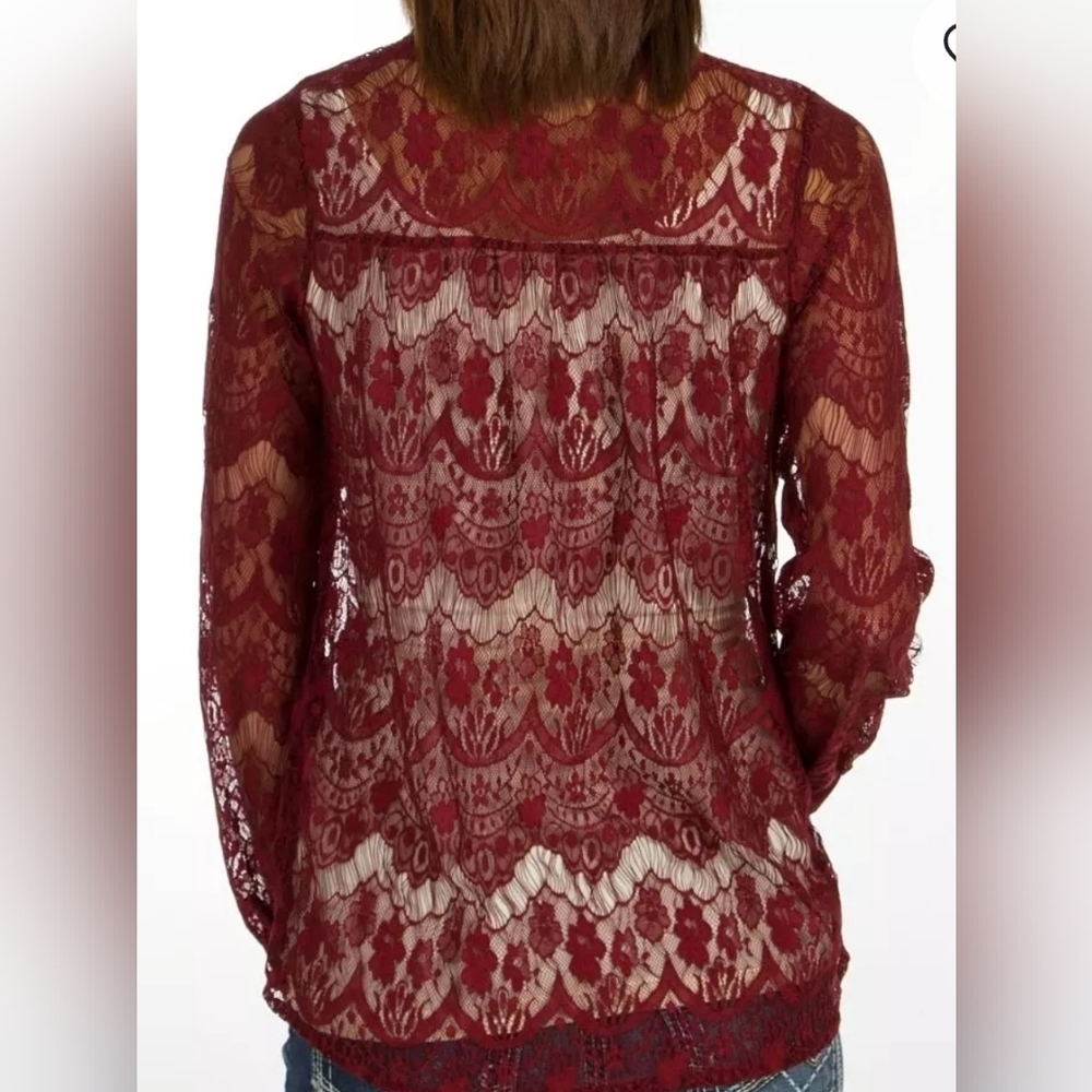 DAYTRIP Buckle Red Lace Button Down Floral Top Medium - Picture 2 of 6